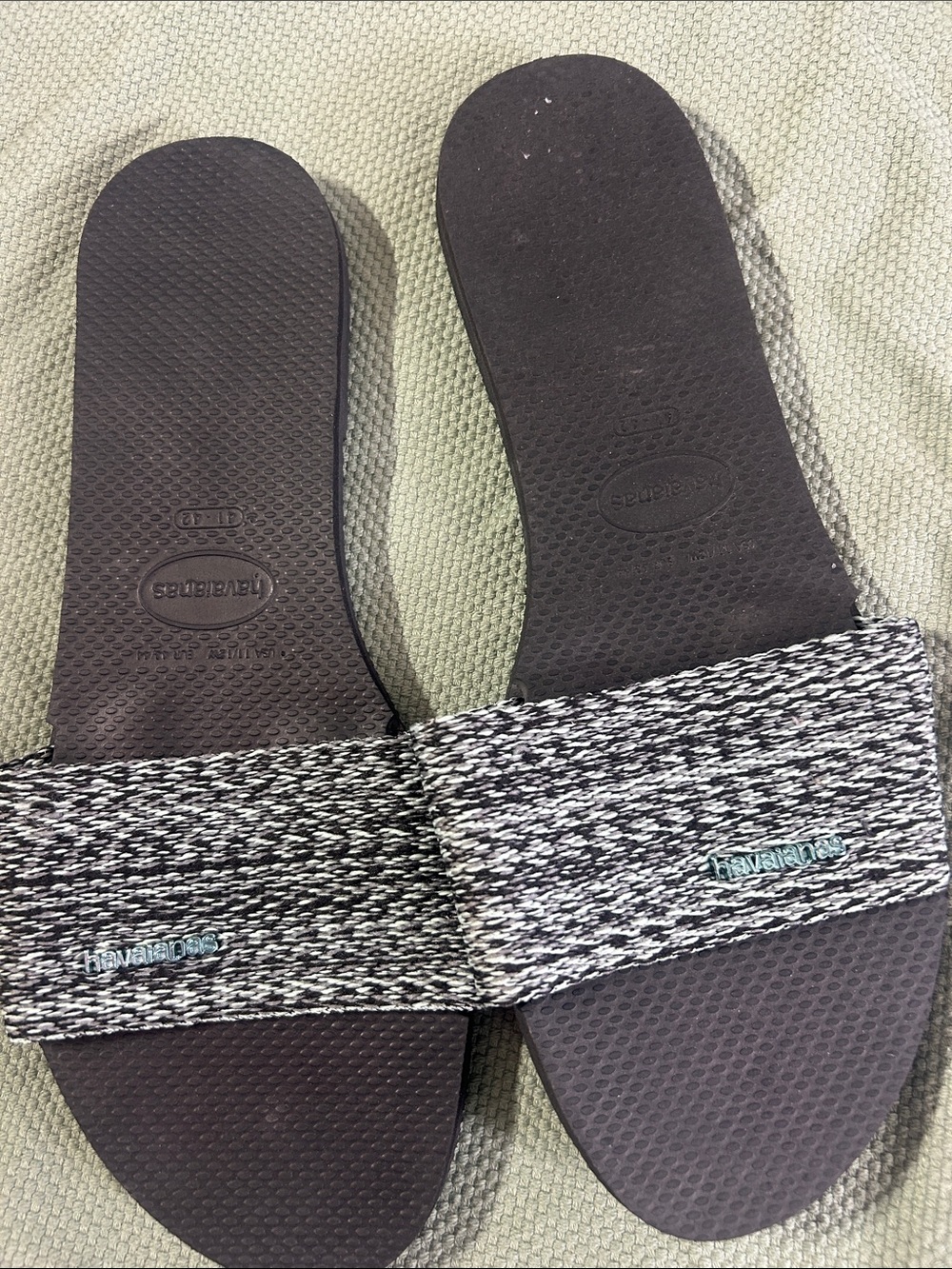 Havaianas Men’s Black Slide Sandals with Black & White Woven Strap